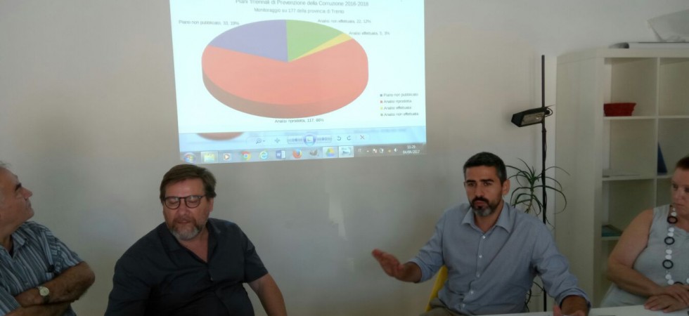 Fraccaro e i 5 Stelle denunciano 172 Comuni trentini: "Solo in 5 sono in regola per il piano sulla trasparenza"